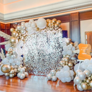 แบคดรอปลูกโป่ง ฉากลูกโป่ง Hen Party Balloon Backdrop - Gold Shimmer Wall