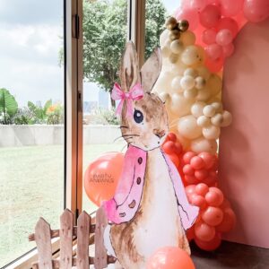 แบคดรอปลูกโป่ง ฉากลูกโป่ง Kid's Birthday Balloon Backdrop - Peter Rabbit Peter Rabbit Mila turns 2 - Pink