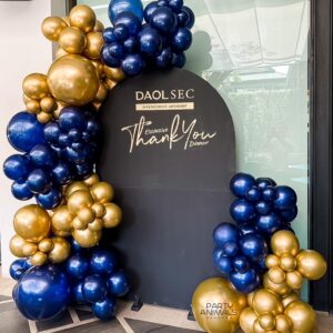 แบคดรอปลูกโป่ง ฉากลูกโป่ง Corporate Events Balloon Backdrop - Exclusive thank you Dinner Party - Navy & Gold